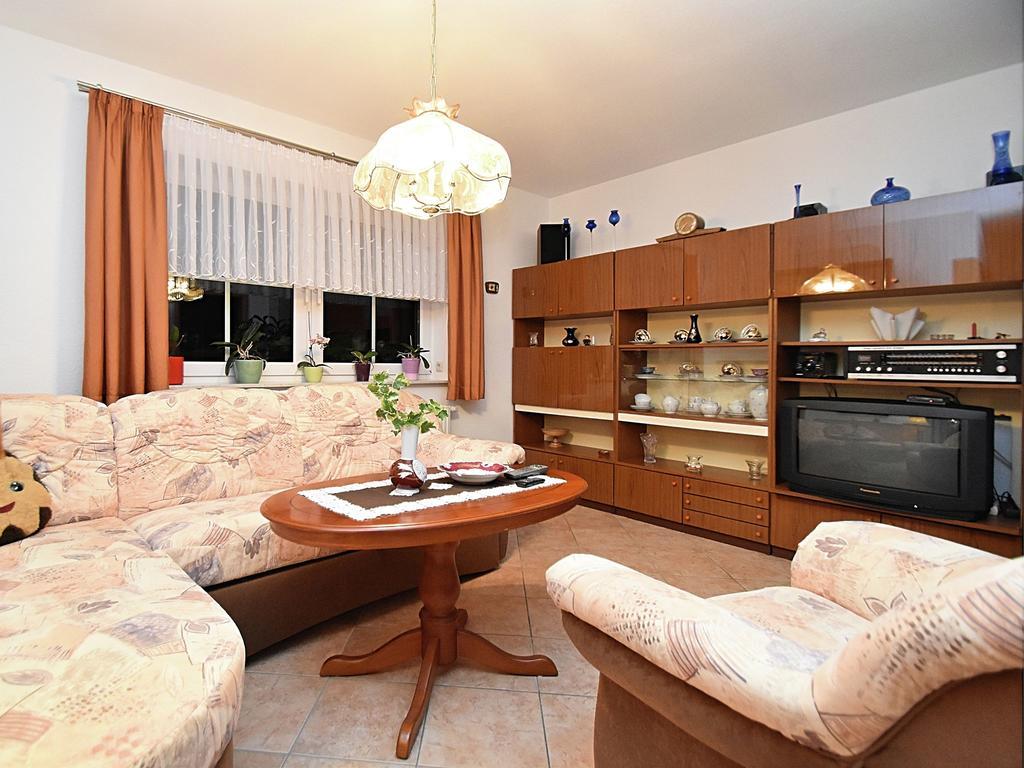 Apartment With Views Of The Ore Mountains Oelsnitz  Eksteriør billede